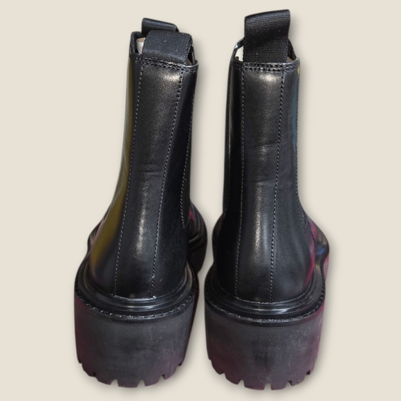 NIB Tory Burch Black Platform Chelsea Boots - Picture 4 of 8